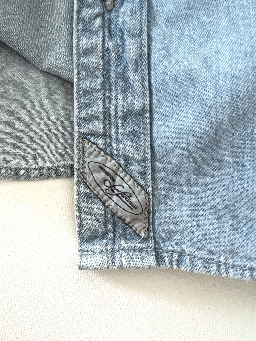 Vintage Levi’s Denim Blue Pocket Shirt 90's Workwear Style Size Large - Picture 3 of 8